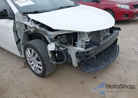 2015 Toyota Corolla Le z USA, uszkodzony, nr VIN 2T1BURHE9FC363381